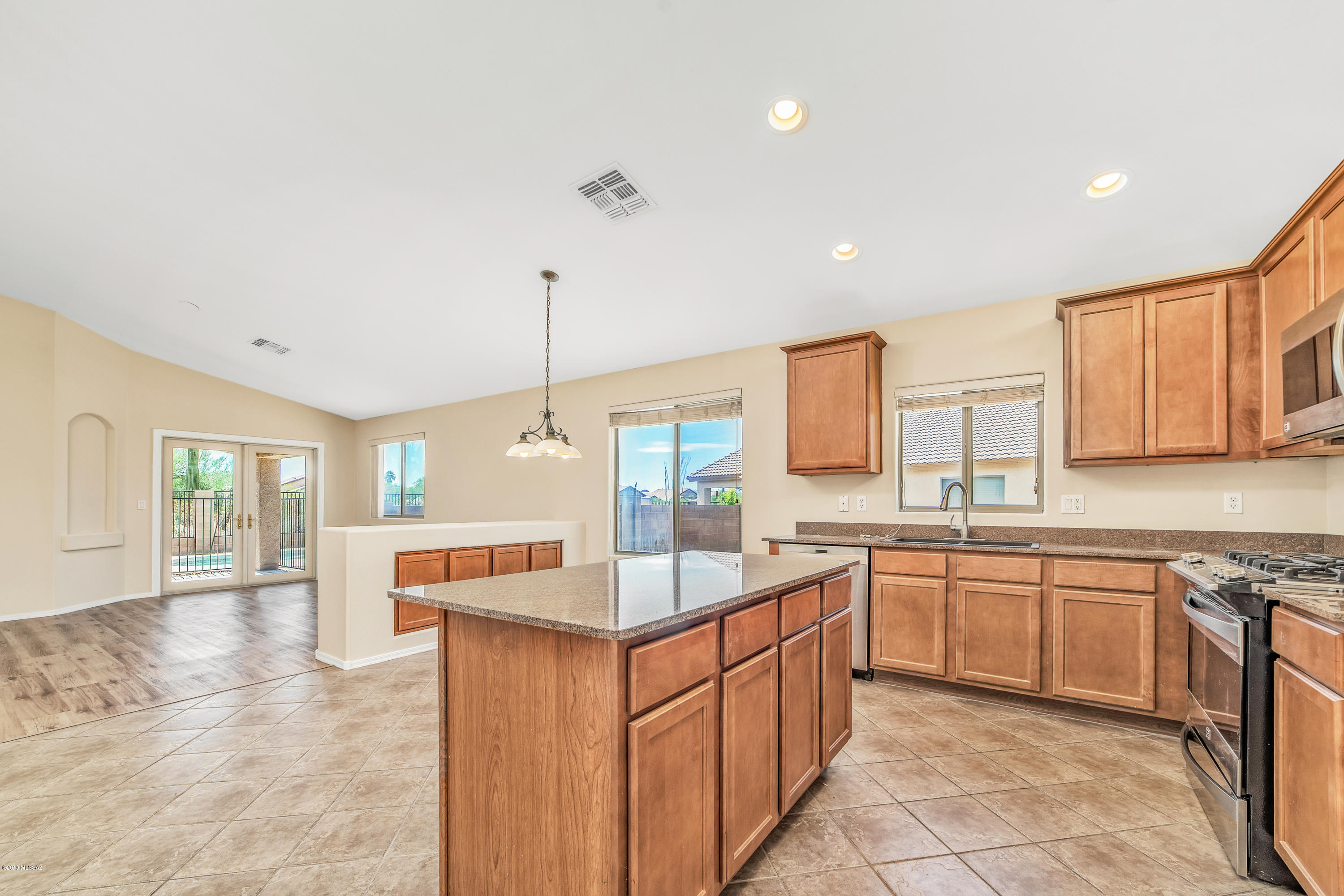 3545 South Desert Motif Road Tucson, AZ 85735 - Photo 1 of 25 Gallery Image 1