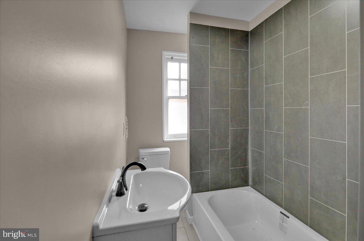 1027 Fern Avenue Reading, PA 19607 - Photo 19 of 33