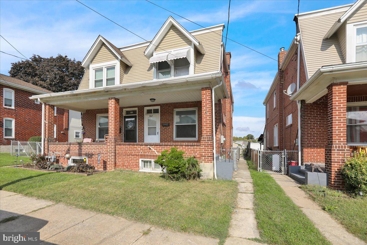 1027 Fern Avenue Reading, PA 19607 - Photo 2 of 33
