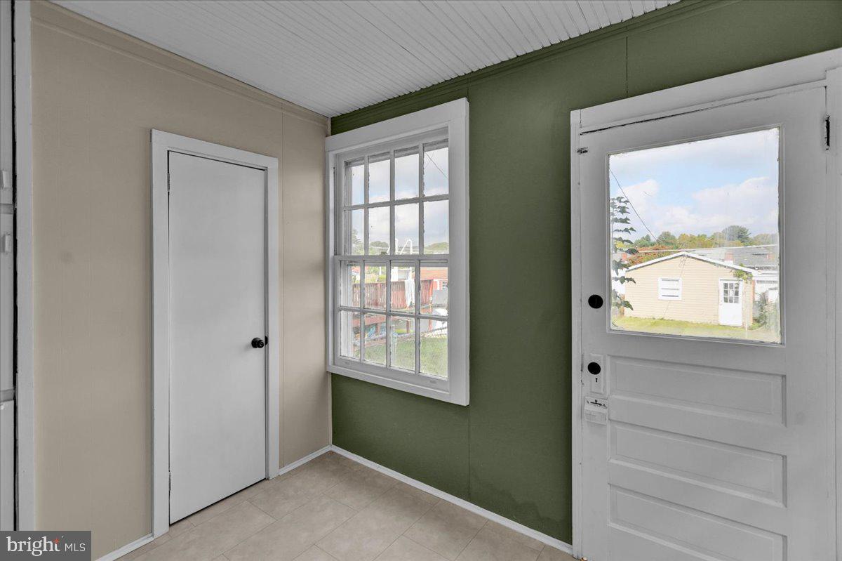 1027 Fern Avenue Reading, PA 19607 - Photo 10 of 33