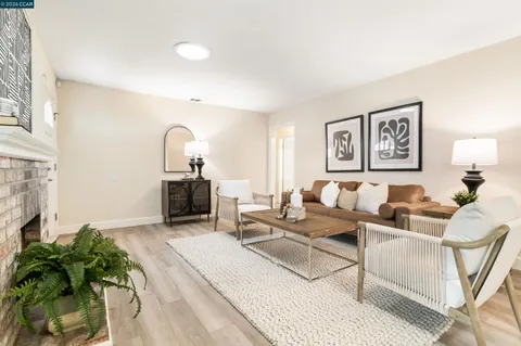 $900,000 | 113 Margie Drive, Pleasant Hill, CA 94523