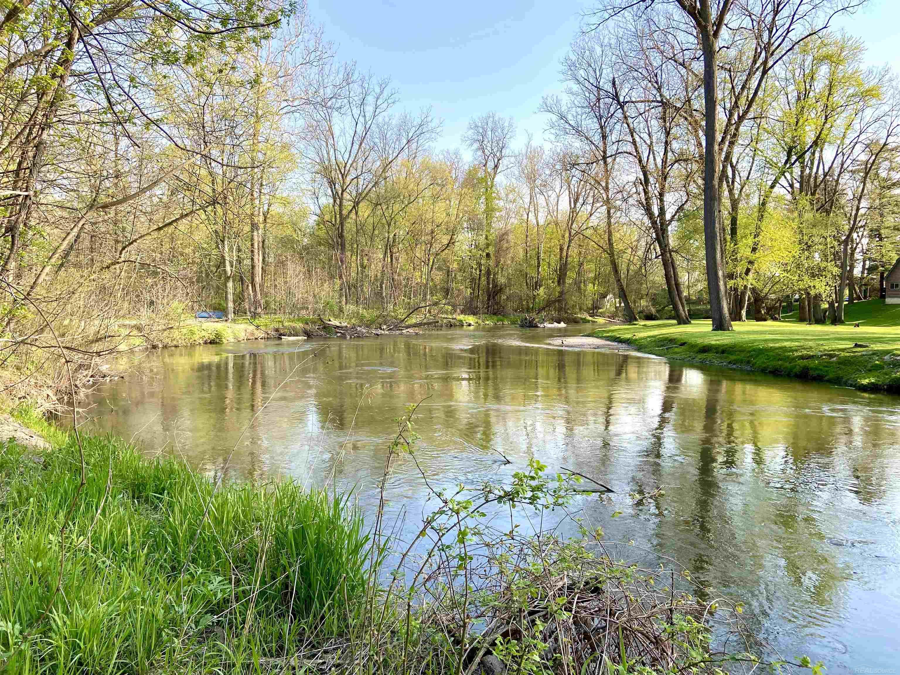 8660 Clinton River Road Sterling Heights, MI 48314 - Photo 39 of 40