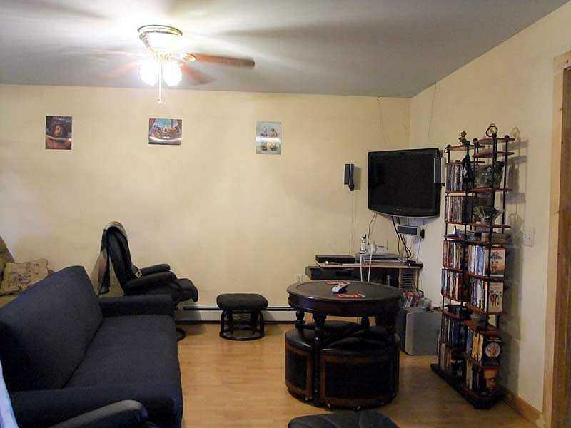 340 Springfield Road Danforth, ME 04424 - Photo 12 of 34 Living Room.