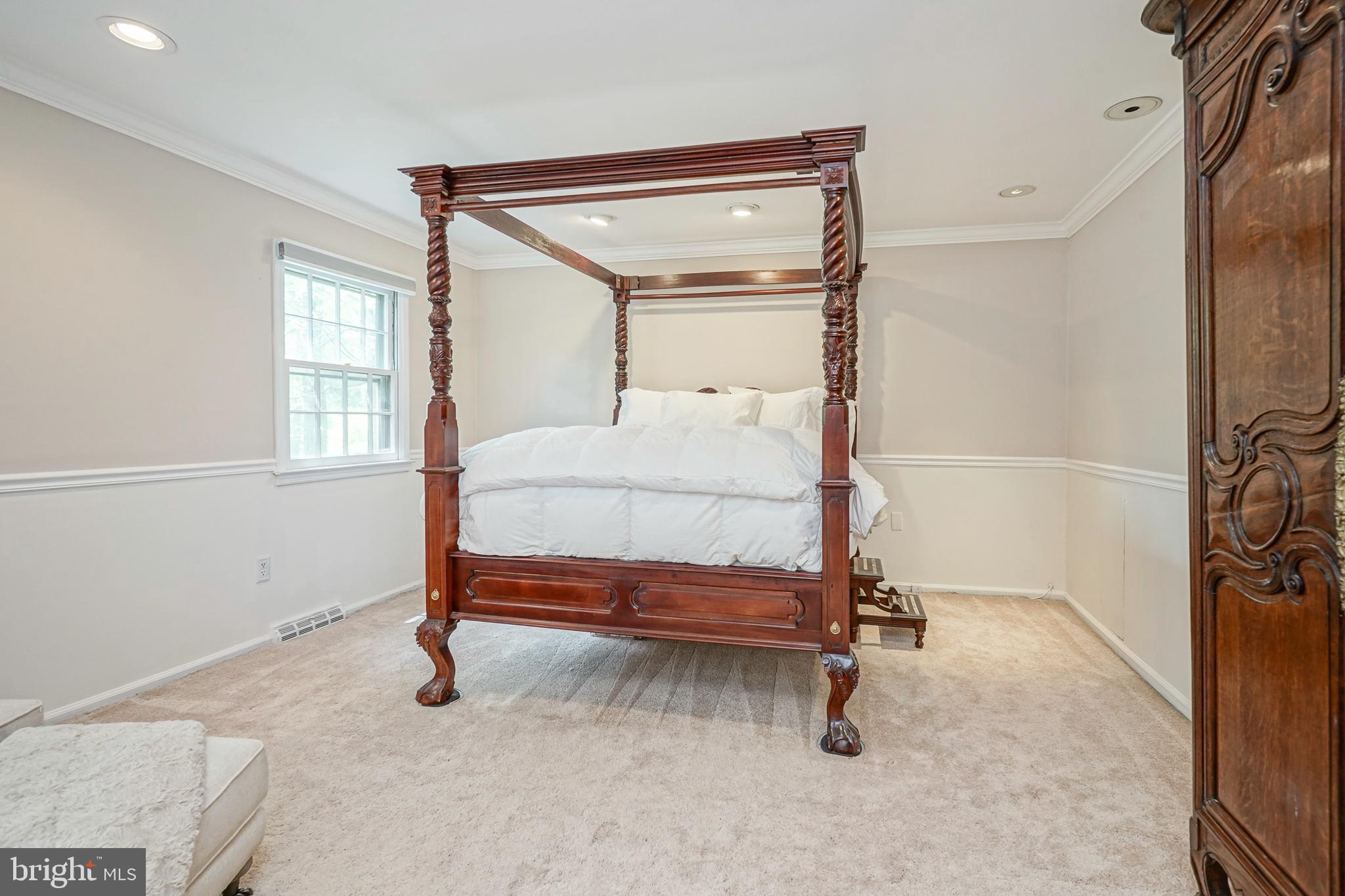 107 Greenvale Road Cherry Hill, NJ 08034 - Photo 29 of 47 Primary Bedroom