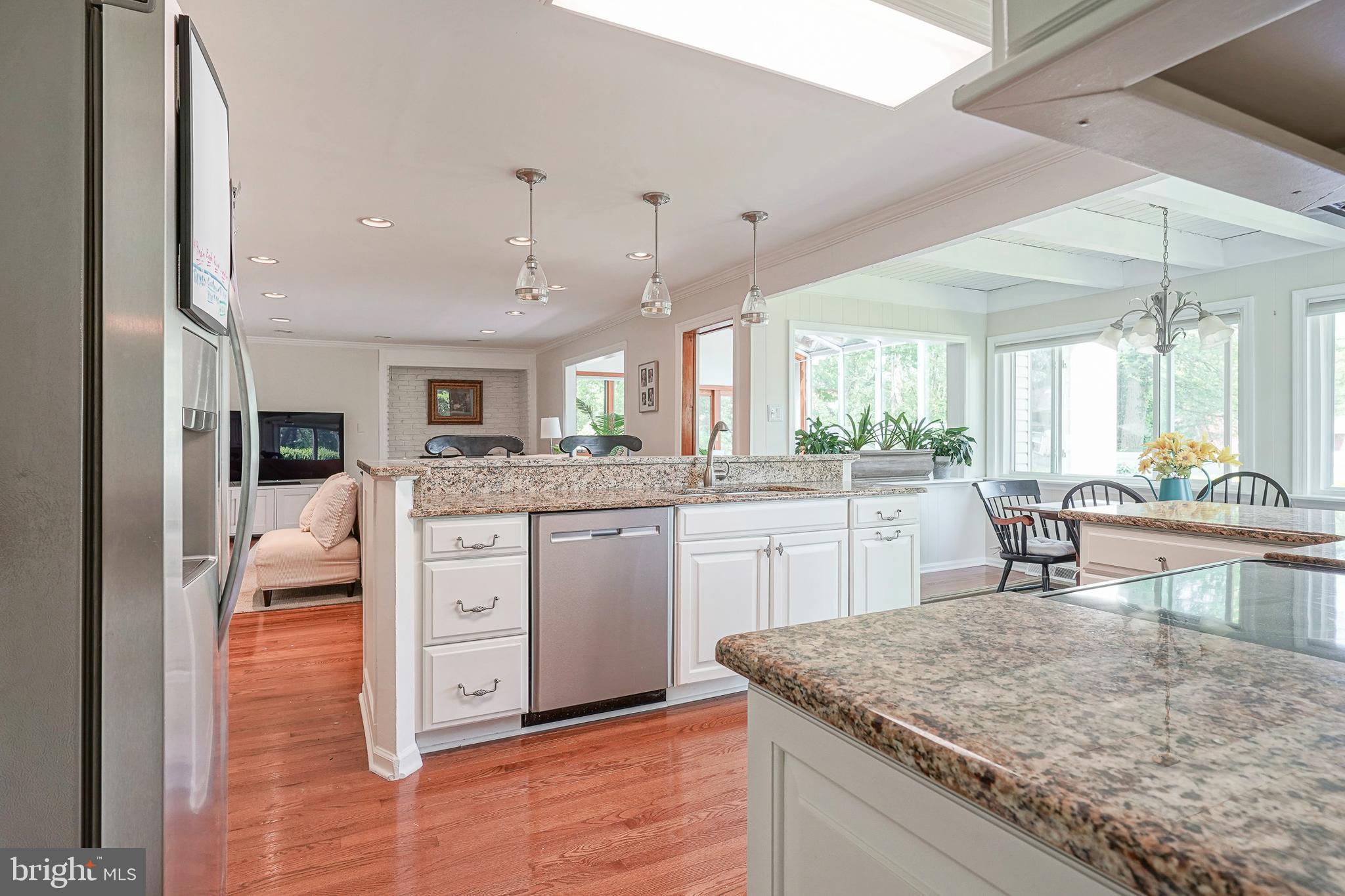 107 Greenvale Road Cherry Hill, NJ 08034 - Photo 9 of 47 Updated Kitchen Granite Counter Top, SS Appliances
