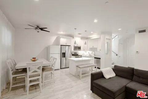 $799,000 | 16855 Balboa Boulevard, Van Nuys, CA 91406