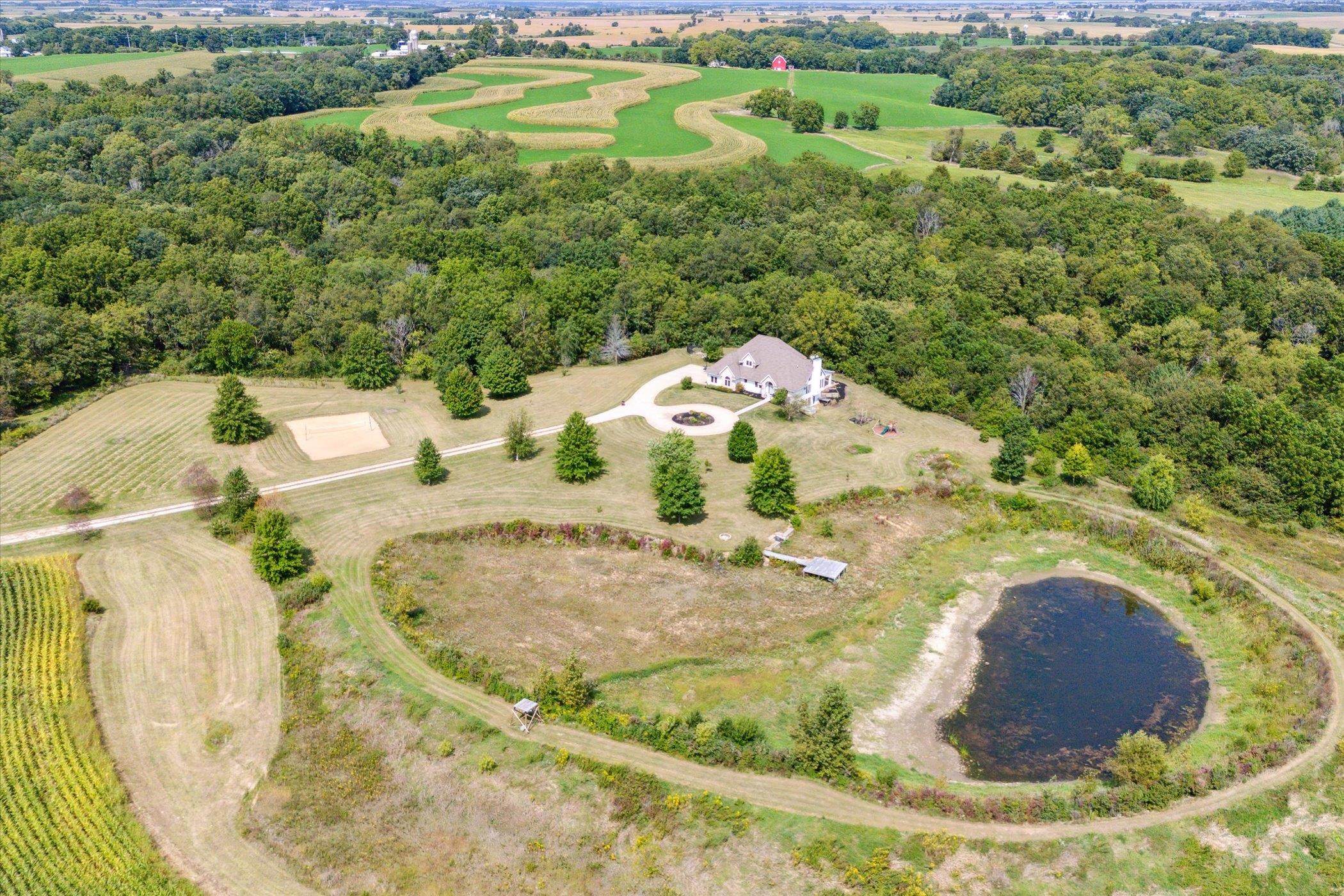 638 West Cedarville Road Freeport, IL 61032 - Photo 43 of 51 Gallery Image 43