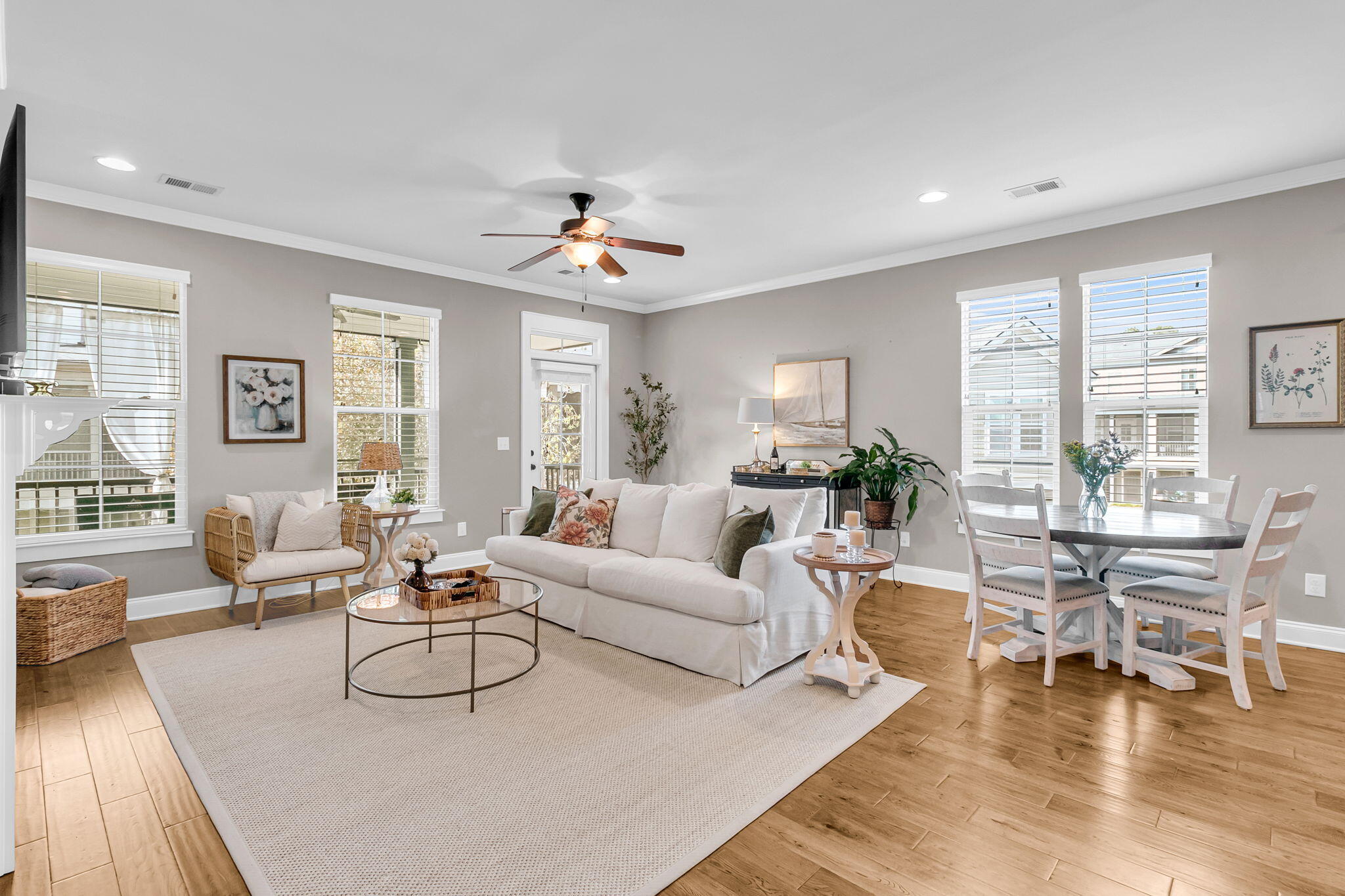 124 Slipper Shell Court Mount Pleasant, SC 29464 - Photo 3 of 35 CREM - 124 Slipper Shell Ct-26