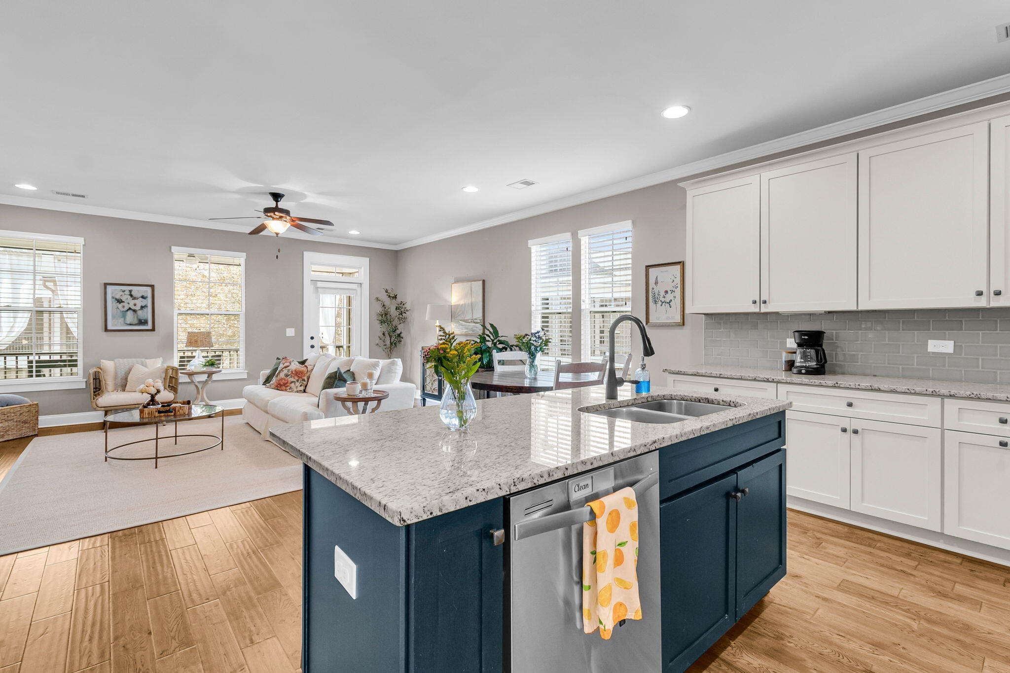 124 Slipper Shell Court Mount Pleasant, SC 29464 - Photo 8 of 35 CREM - 124 Slipper Shell Ct-31