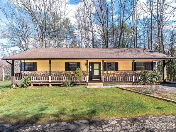 $249,900 | 86 View De Lake Drive, Etowah, NC 28729