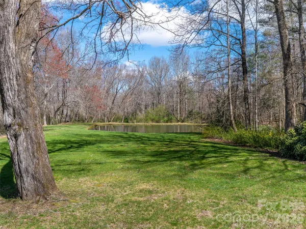 $249,900 | 86 View De Lake Drive, Etowah, NC 28729