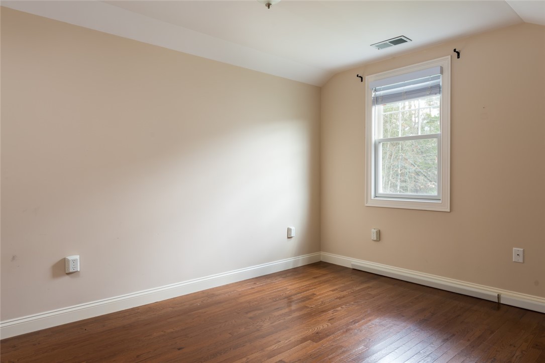 21 Bisbee Drive, Unit 21 Rochester, MA 02770 - Photo 17 of 21