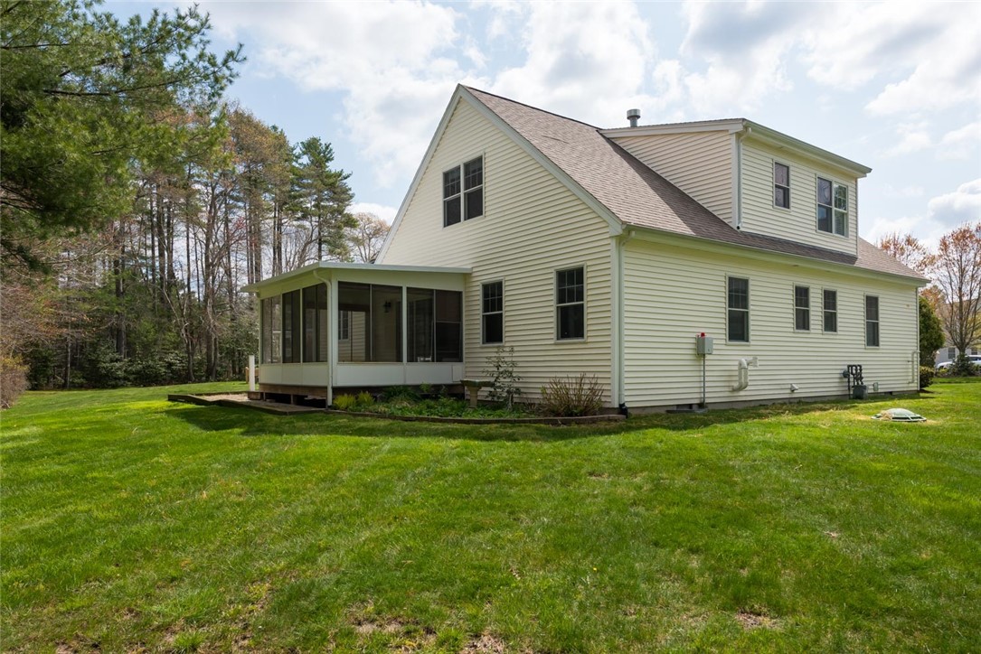 21 Bisbee Drive, Unit 21 Rochester, MA 02770 - Photo 4 of 21