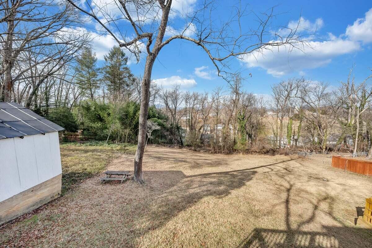 2455 Tillett Road Southwest Roanoke, VA 24015 - Photo 34 of 37 033