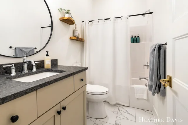 $2,350,000 | 16976 Lake Avenue, West Olive, MI 49460