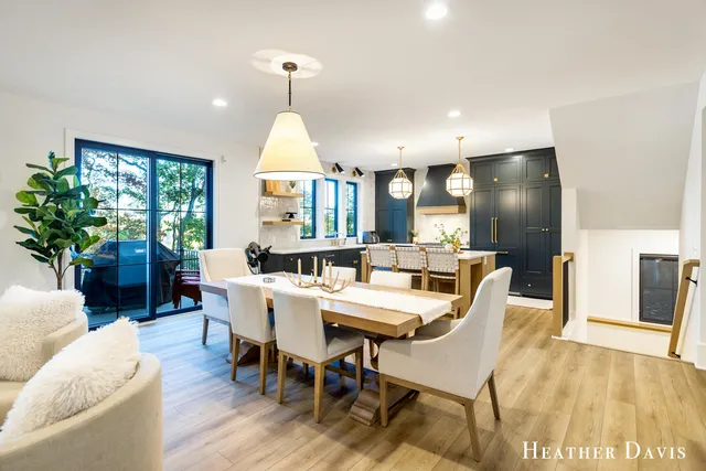 $2,350,000 | 16976 Lake Avenue, West Olive, MI 49460