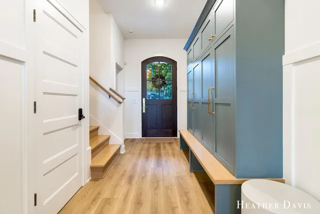 $2,350,000 | 16976 Lake Avenue, West Olive, MI 49460