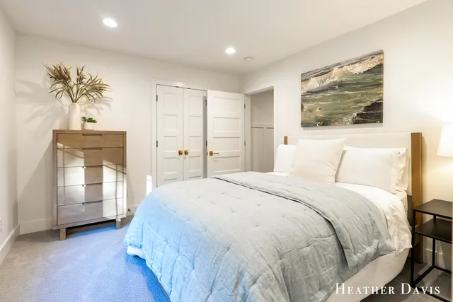 $2,350,000 | 16976 Lake Avenue, West Olive, MI 49460