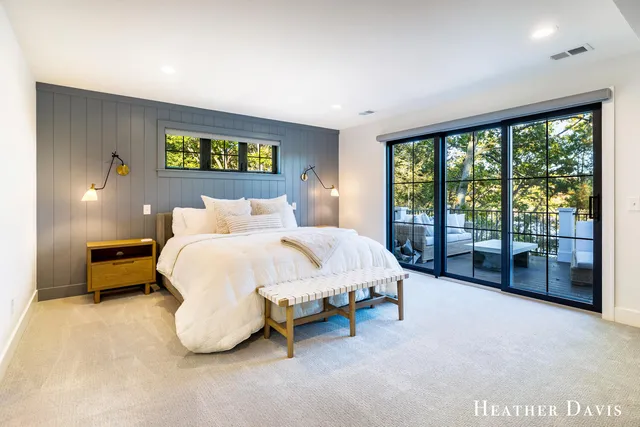 $2,350,000 | 16976 Lake Avenue, West Olive, MI 49460