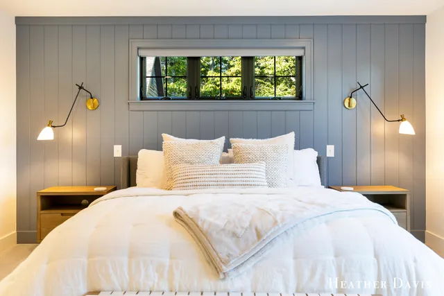 $2,350,000 | 16976 Lake Avenue, West Olive, MI 49460