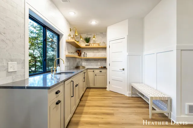 $2,350,000 | 16976 Lake Avenue, West Olive, MI 49460