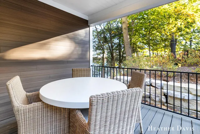 $2,350,000 | 16976 Lake Avenue, West Olive, MI 49460