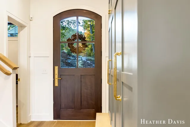 $2,350,000 | 16976 Lake Avenue, West Olive, MI 49460