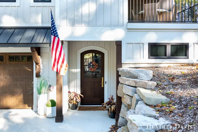 $2,350,000 | 16976 Lake Avenue, West Olive, MI 49460