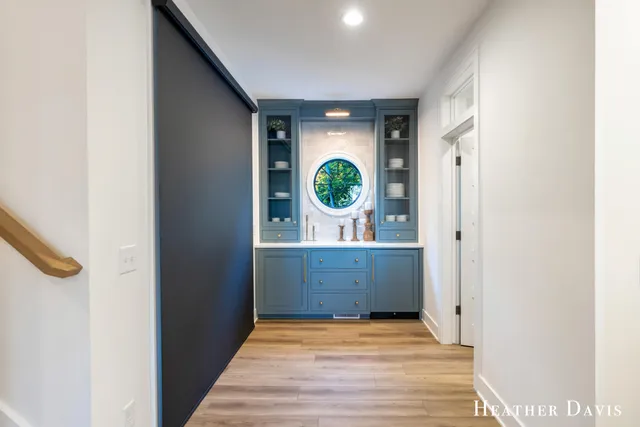 $2,350,000 | 16976 Lake Avenue, West Olive, MI 49460