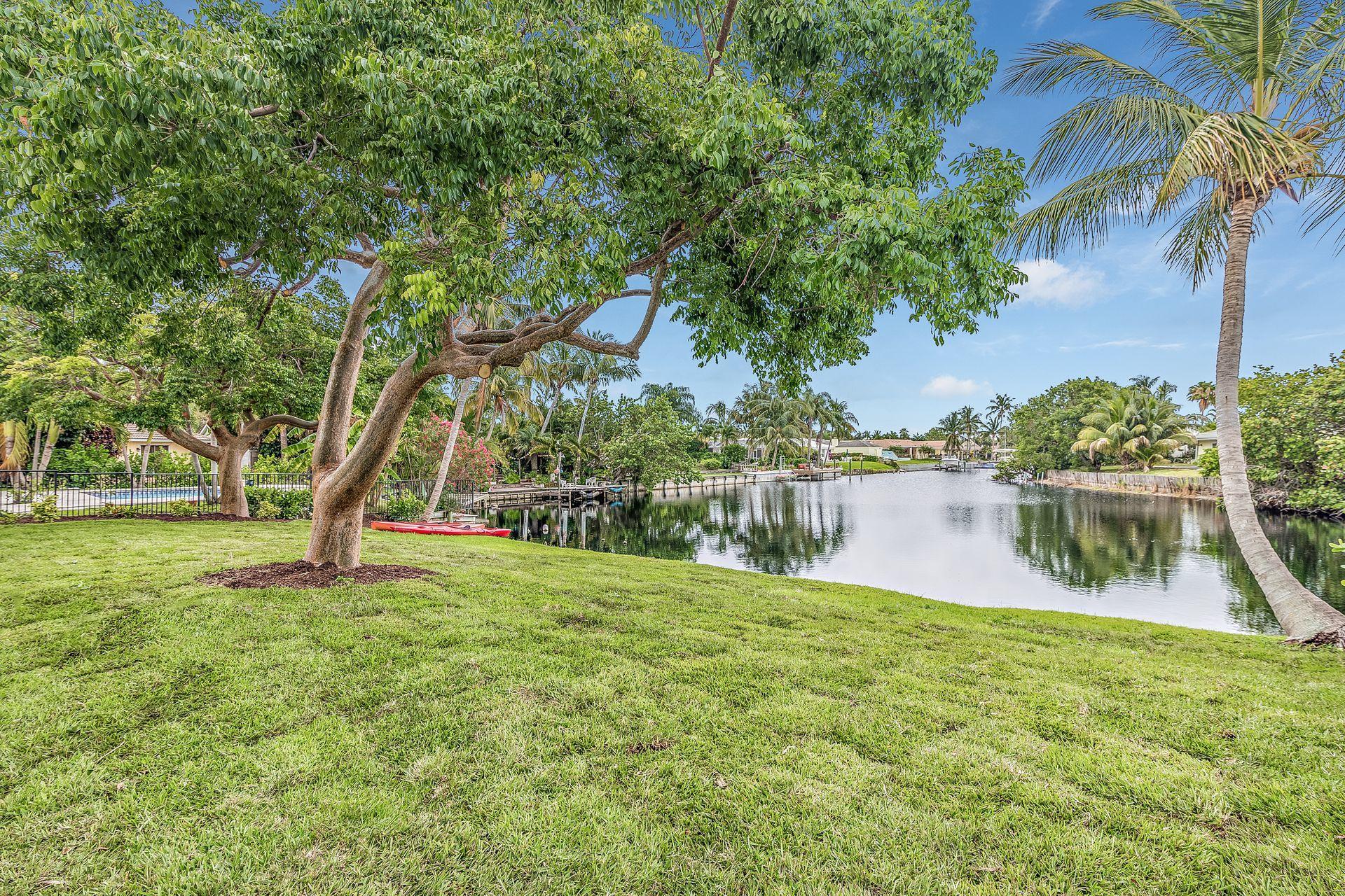 1894 Tudor Road Juno Beach, FL 33408 - Photo 4 of 20 23
