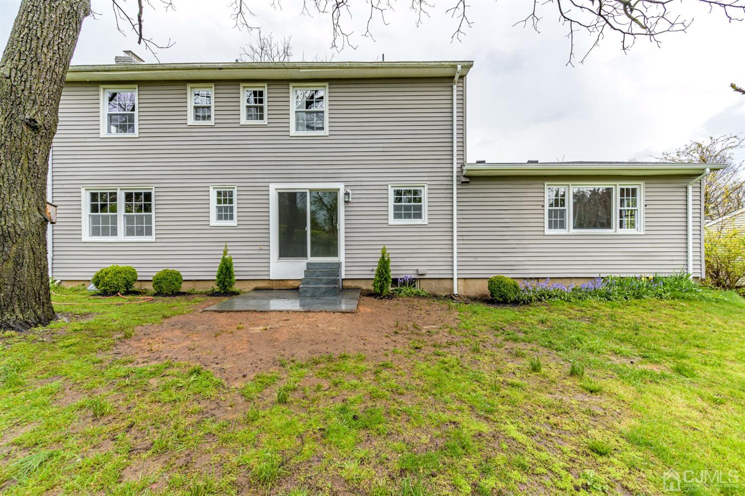 14 Shetland Road Florham Park, NJ 07932 - Photo 37 of 40 a front view of a house with garden