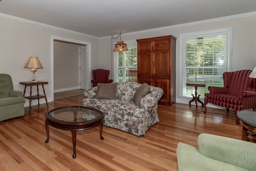 225 Spring Valley Road Waynesboro, GA 30830 - Photo 4 of 47 Gallery Image 4