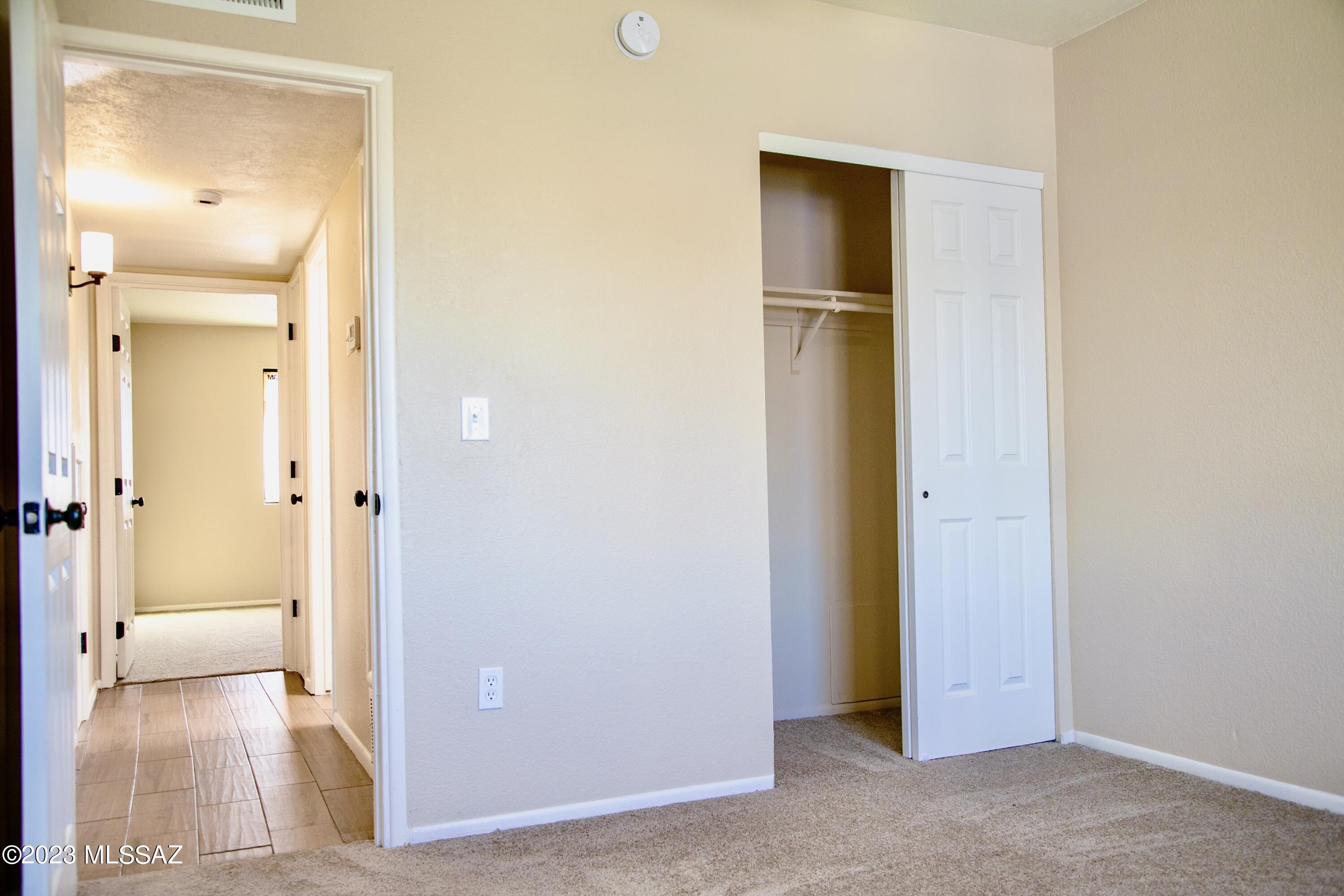 211 West Roger Road, Unit 16 Tucson, AZ 85705 - Photo 8 of 12