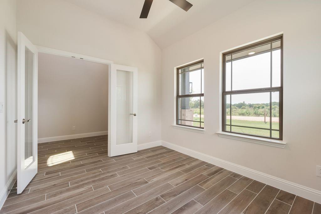 816 Sanders Road Whitesboro, TX 76273 - Photo 15 of 34