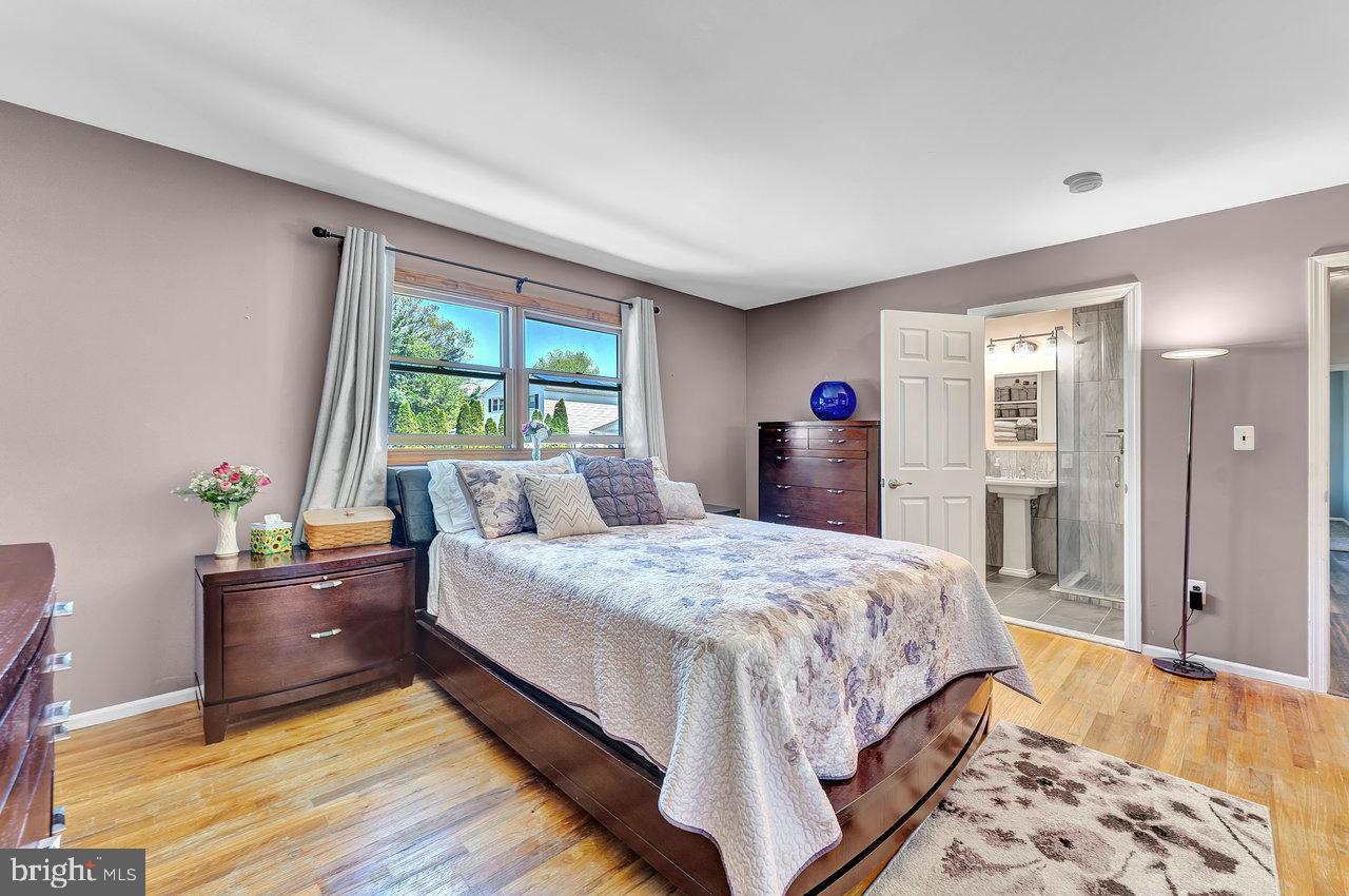 20 Wolfpack Road Hamilton, NJ 08619 - Photo 13 of 25 a bedroom with a bed and a dresser