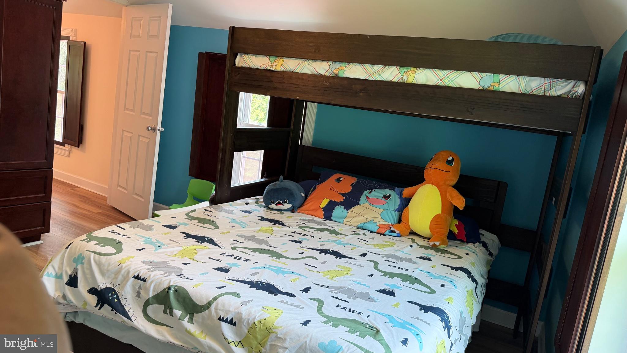 6287 Old Zion Road Warrenton, VA 20187 - Photo 38 of 69 Cozy kids' room with playful decor.