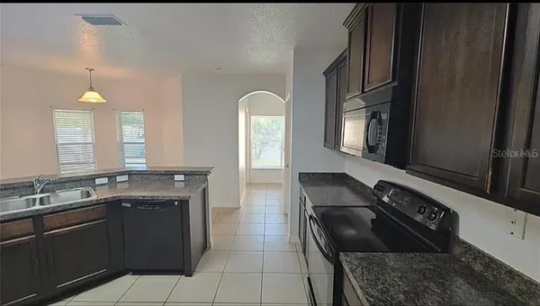 $2,500 | 460 Nadeau Way, Apopka, FL 32712