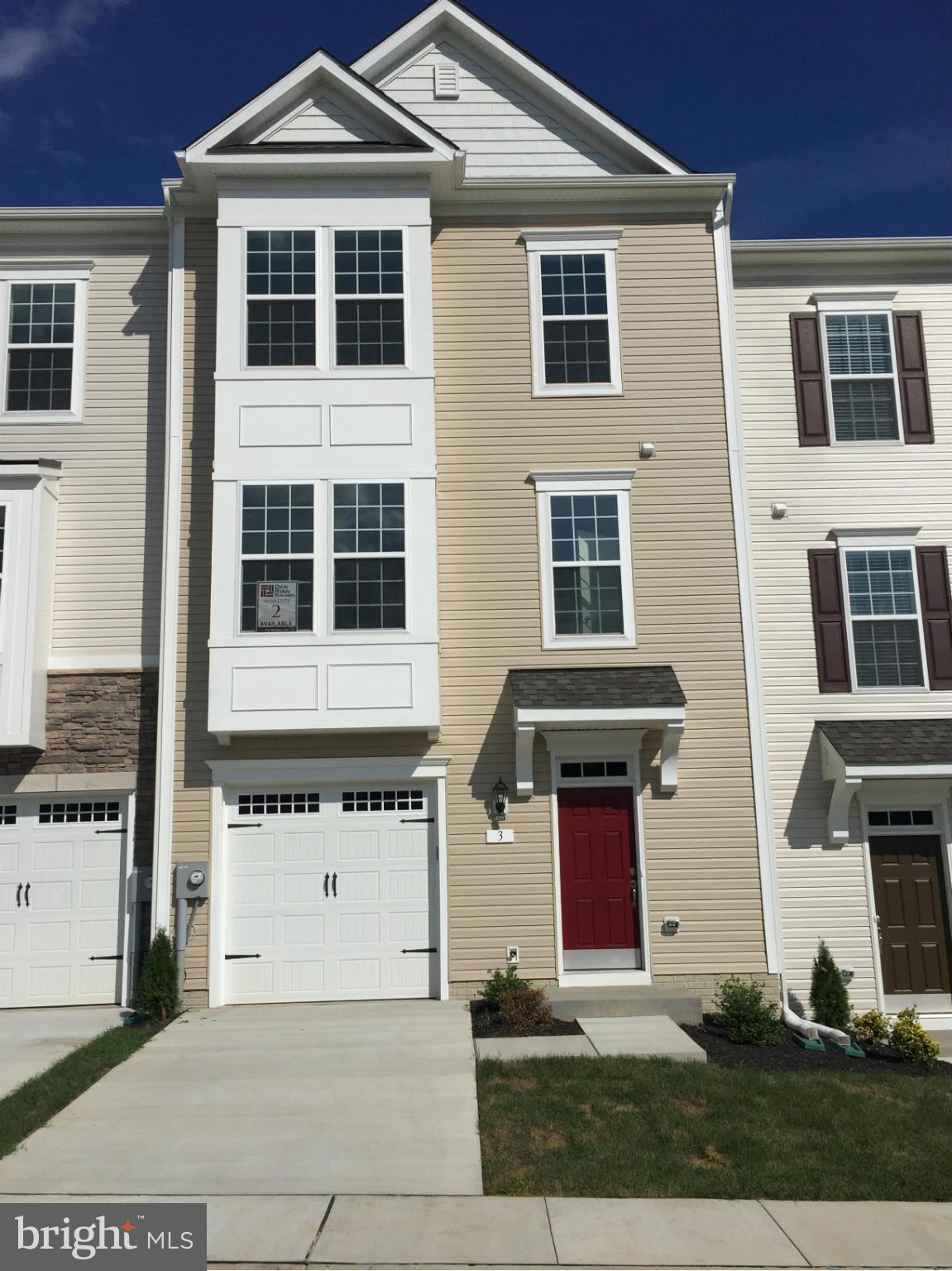 19541 Wootton Avenue Poolesville, MD 20837 - Photo 1 of 27 Exterior (Front)