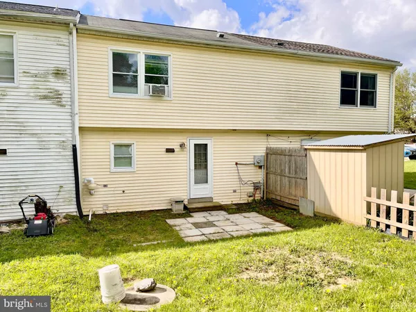 $179,900 | 25 Camelot Court, Stewartstown, PA 17363