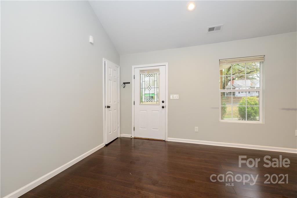 108 Maple Street Clover, SC 29710 - Photo 3 of 28 Gallery Image 3