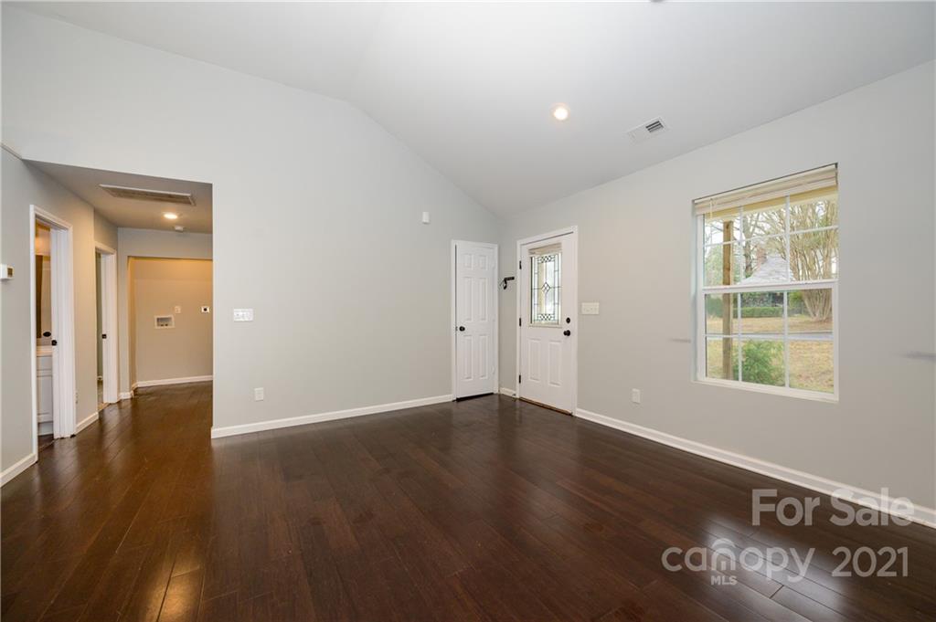 108 Maple Street Clover, SC 29710 - Photo 6 of 28 Gallery Image 6