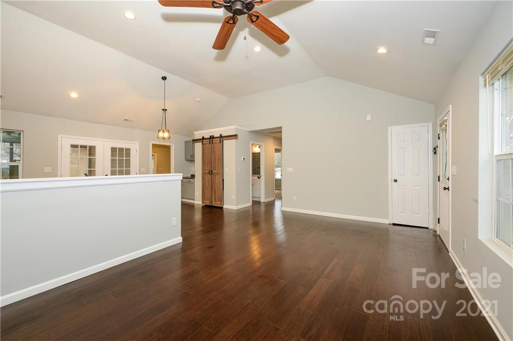 108 Maple Street Clover, SC 29710 - Photo 7 of 28 Gallery Image 7