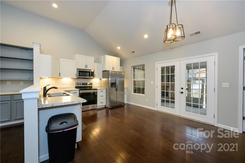 108 Maple Street Clover, SC 29710 - Photo 9 of 28 Gallery Image 9