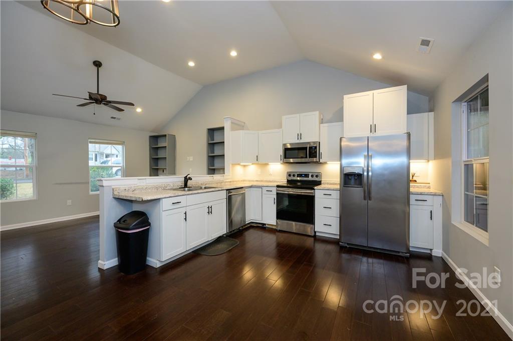 108 Maple Street Clover, SC 29710 - Photo 10 of 28 Gallery Image 10