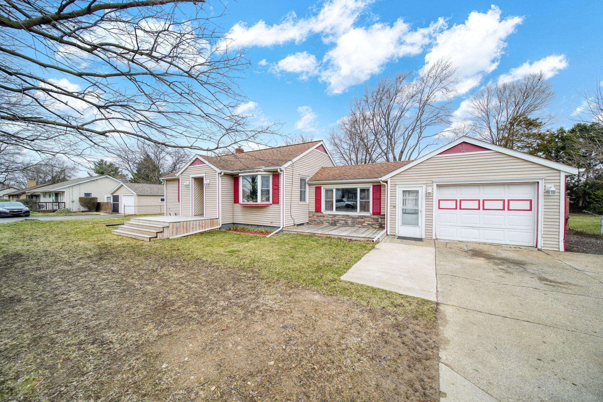 1314 West Parnall Road Jackson, MI 49202 - Photo 2 of 39 2