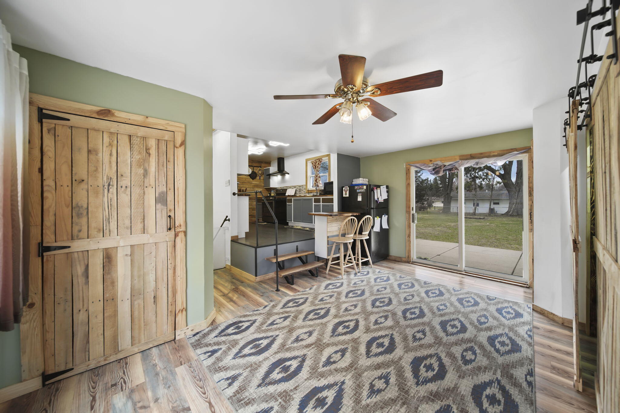 1314 West Parnall Road Jackson, MI 49202 - Photo 7 of 39 12