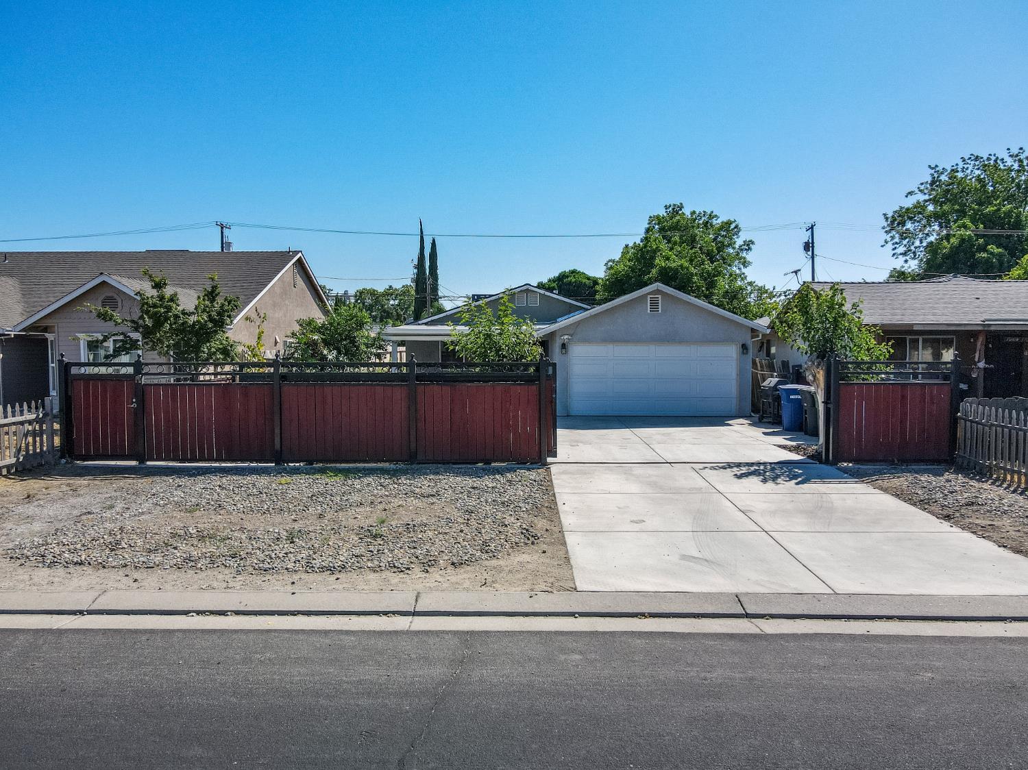 5467 9th Street Keyes, CA 95328 - Photo 1 of 43