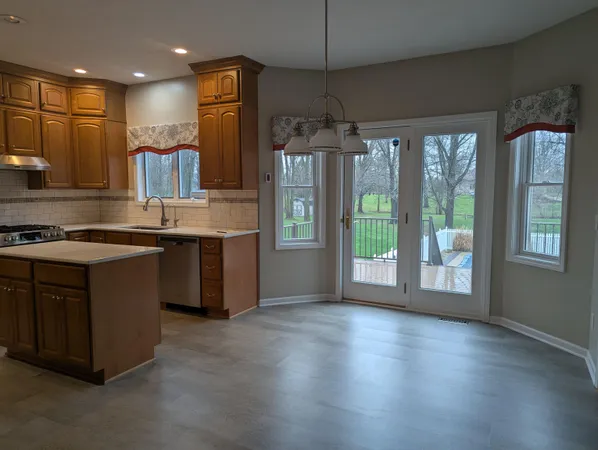 $510,000 | 2454 South Paxton Drive, Warsaw, IN 46580