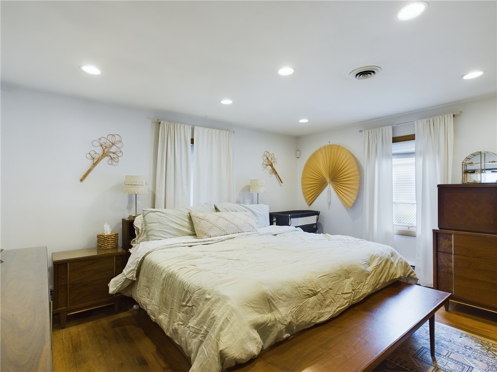 83 Broadmoor Road Cranston, RI 02910 - Photo 15 of 29 BR 1