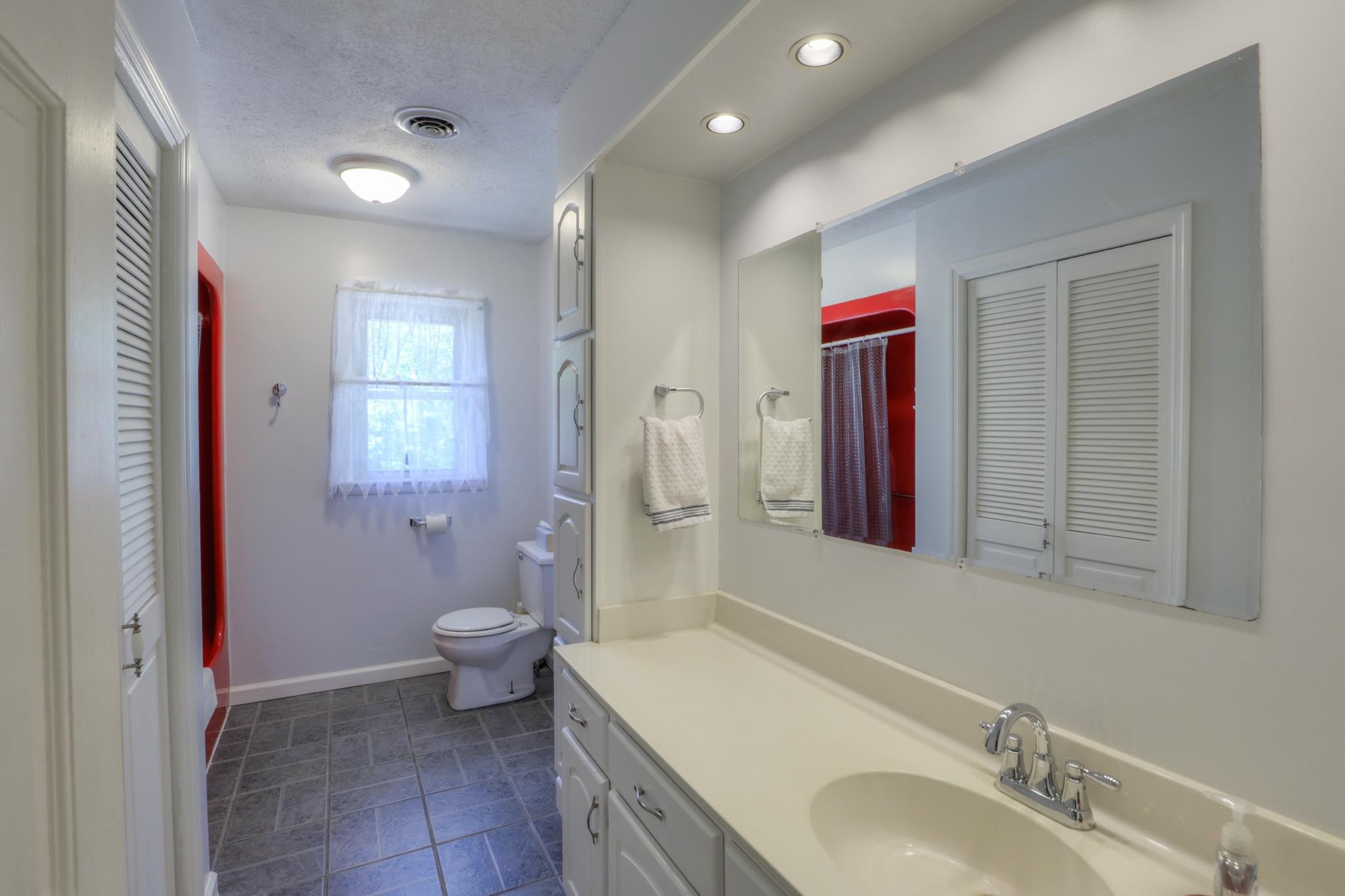 313 Rolling Acres Road Smithville, TN 37166 - Photo 12 of 30 Gallery Image 12